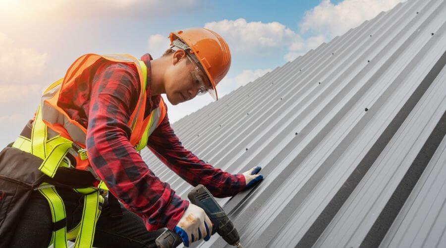 Professional gutter cleaning in Florence, AZ